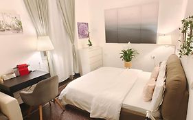 Genoa Fiera B&B